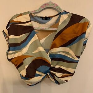 NWOT Dynamite Crop Blouse